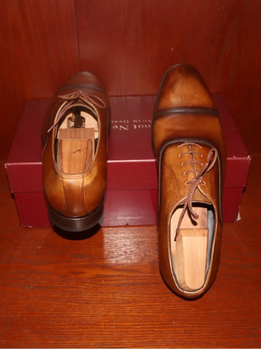 To Boot Brown Burnished Cap-Toe Oxford Lace-Up